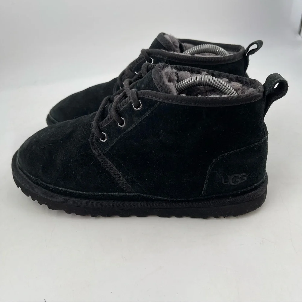 Ugg Men’s Neumel - Size 7 -Black Grey Lined Lace-Up Chukka Winter Boot